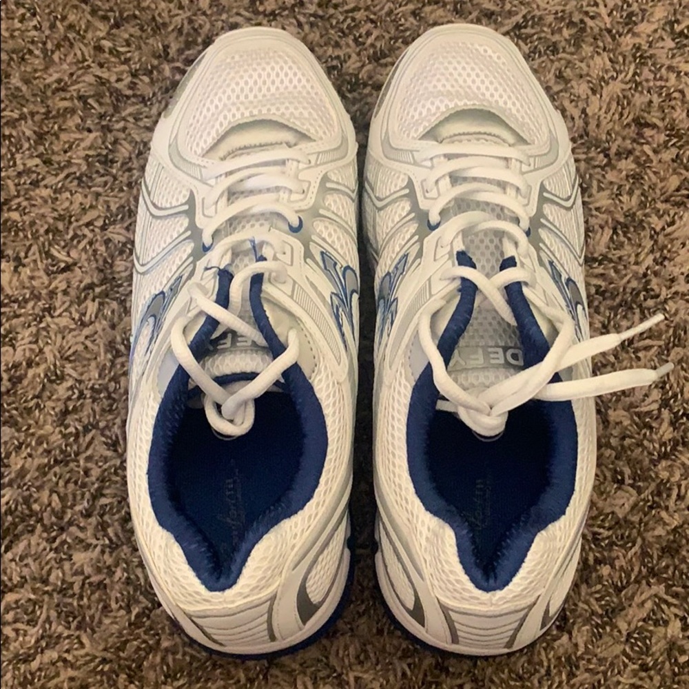 G-Defy Super Walk Athletic Shoes